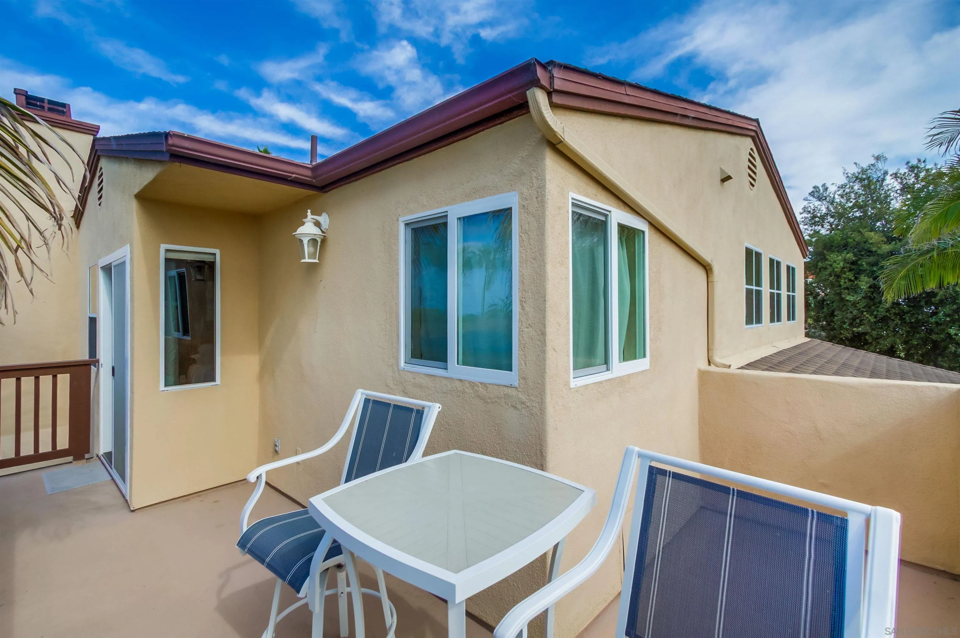 930 Gardena Road Encinitas, CA 92024 - Photo 17 of 27 a view of a house with a yard