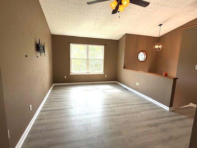 2640 Ridgecrest Lane Covington, KY 41017 - Photo 4 of 33