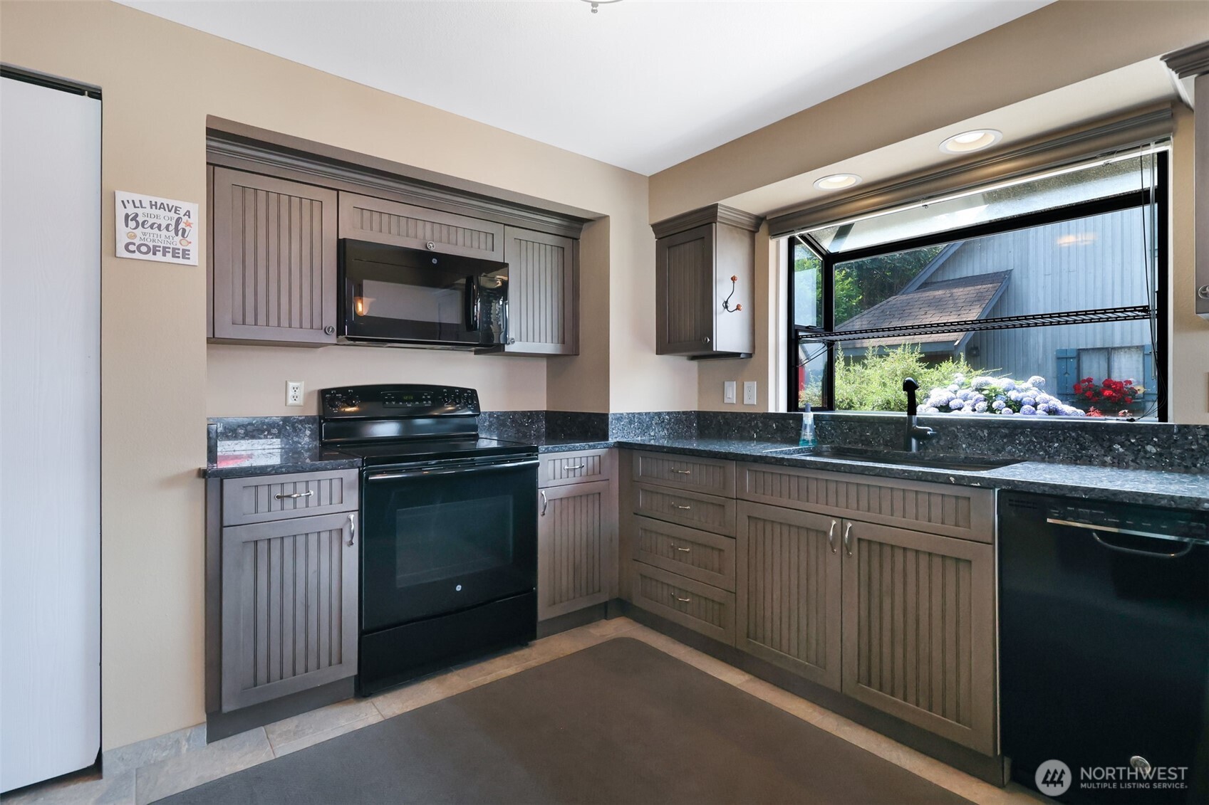 14271 Highway 106 Belfair, WA 98528 - Photo 8 of 37 Gallery Image 8