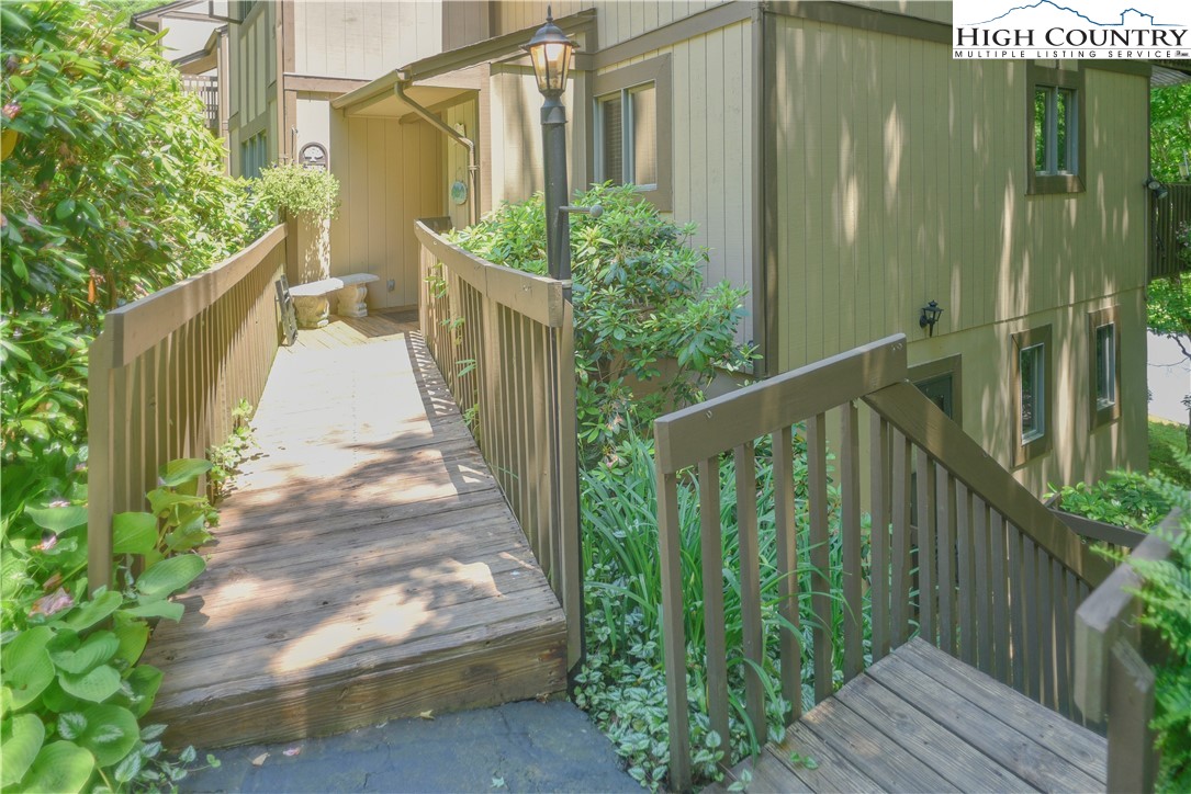 300 Ridgeview Road, Unit 4 Sugar Mountain, NC 28604 - Photo 12 of 45 Gallery Image 12