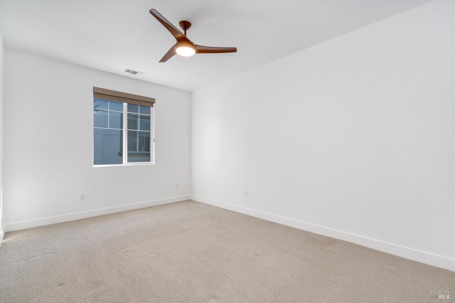 2560 Red Willow Drive Santa Rosa, CA 95403 - Photo 40 of 62 an empty room with a window