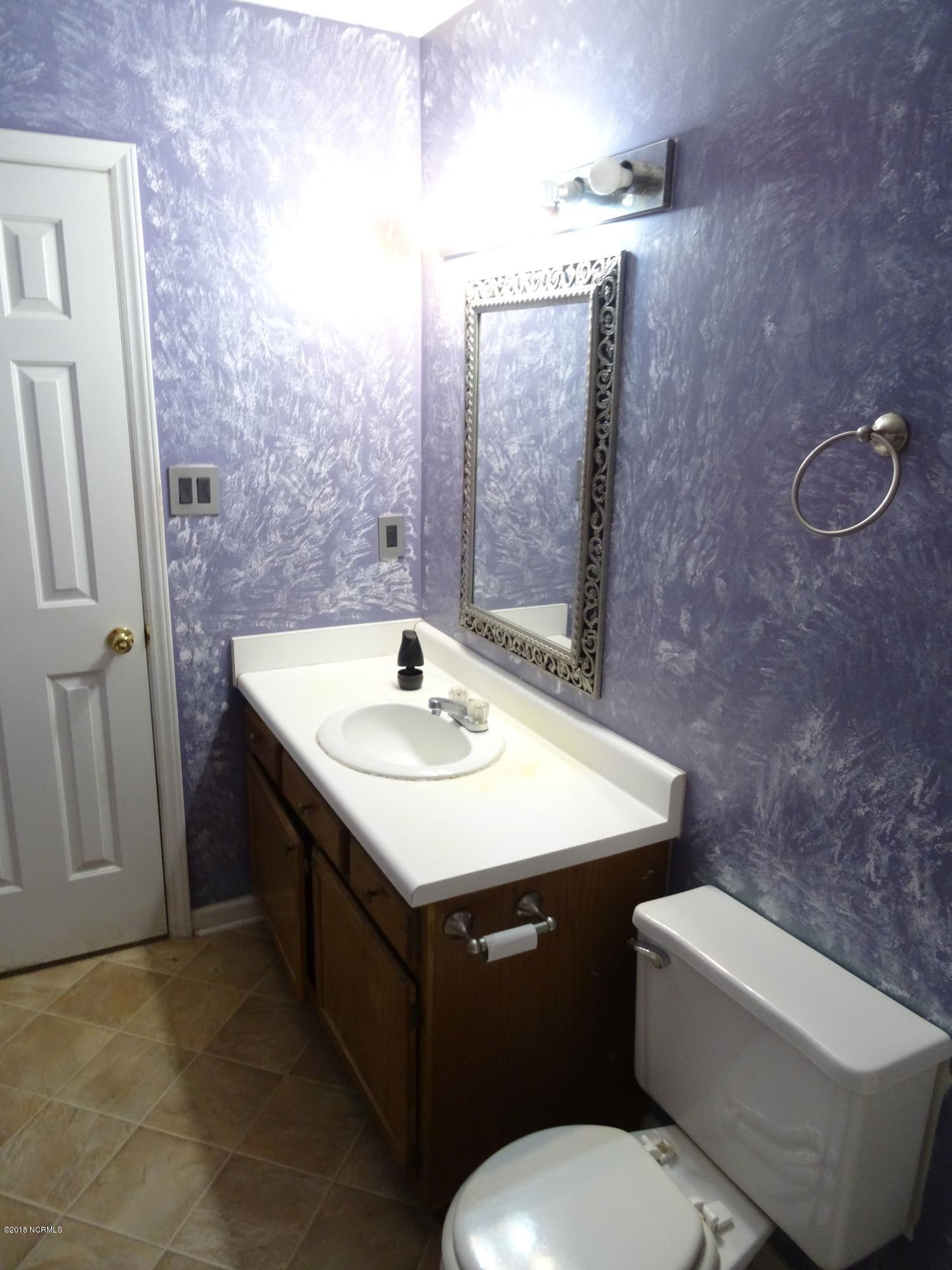 311 Crown Point Road Hubert, NC 28539 - Photo 14 of 25 MB 2