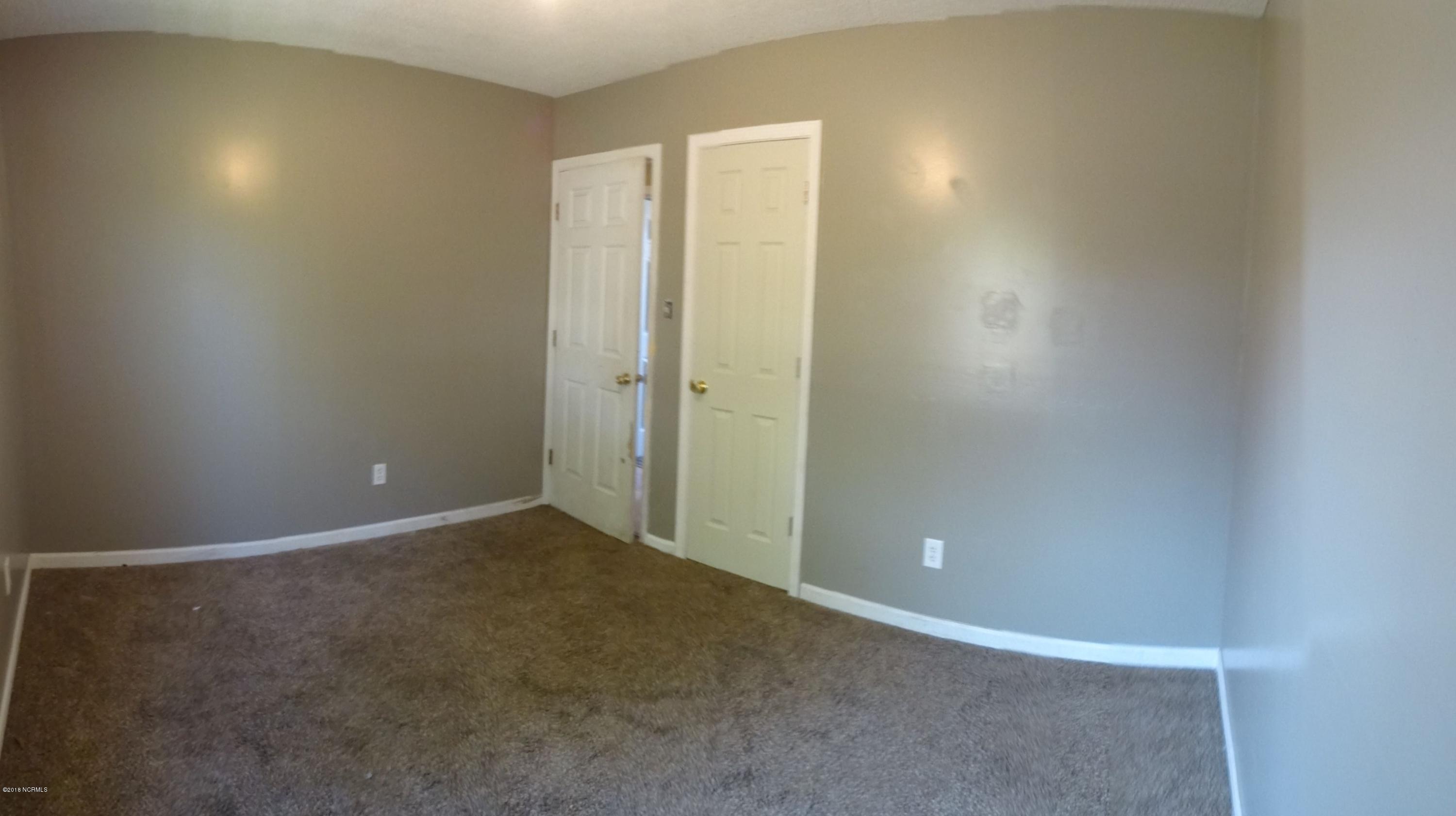 311 Crown Point Road Hubert, NC 28539 - Photo 16 of 25 Bed 22