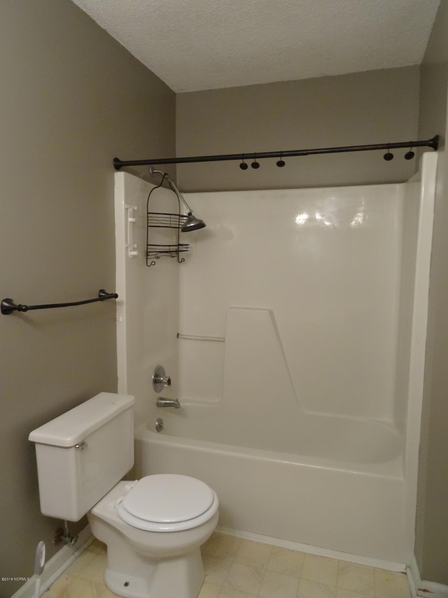 311 Crown Point Road Hubert, NC 28539 - Photo 18 of 25 Guest Bath 2