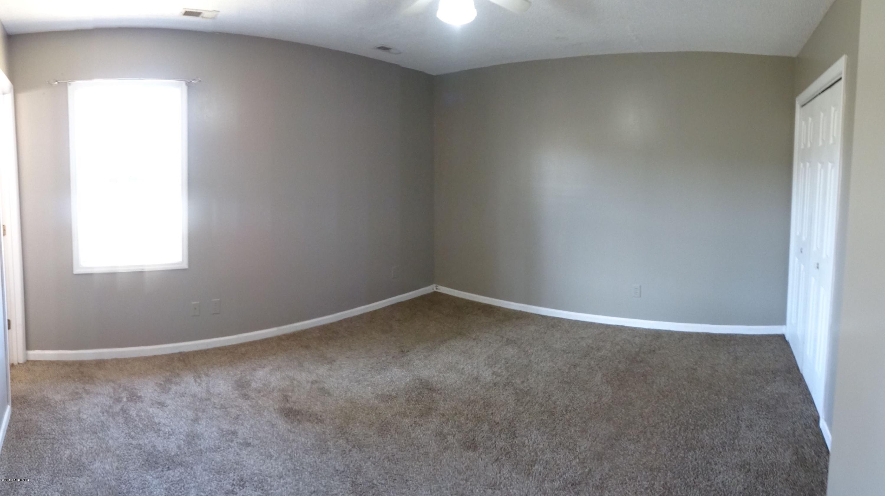311 Crown Point Road Hubert, NC 28539 - Photo 10 of 25 Master 1