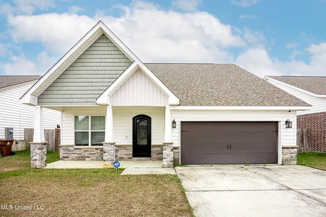 $2,400 | 10463 West Landon Green Circle, Gulfport, MS 39503