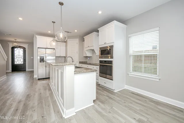 $2,400 | 10463 West Landon Green Circle, Gulfport, MS 39503