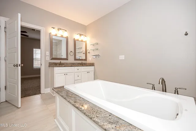 $2,400 | 10463 West Landon Green Circle, Gulfport, MS 39503