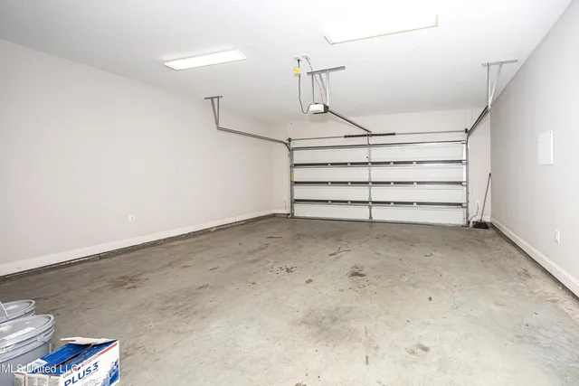 $2,400 | 10463 West Landon Green Circle, Gulfport, MS 39503