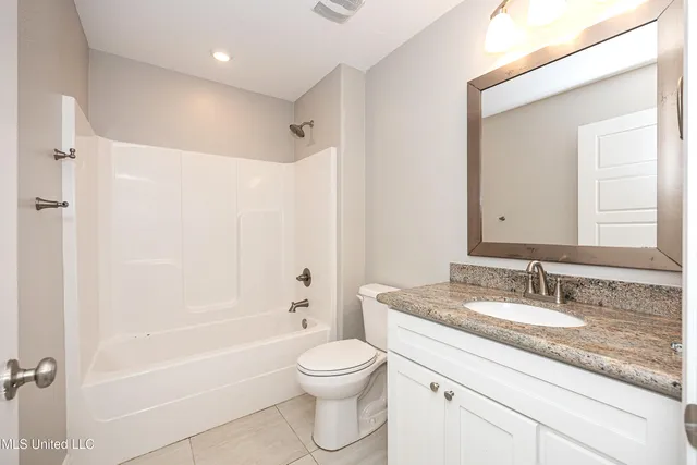 $2,400 | 10463 West Landon Green Circle, Gulfport, MS 39503