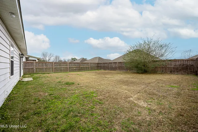 $2,400 | 10463 West Landon Green Circle, Gulfport, MS 39503