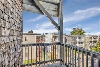 $3,500 | 36 Mt Ida Road, Unit 3, Boston, MA 02122