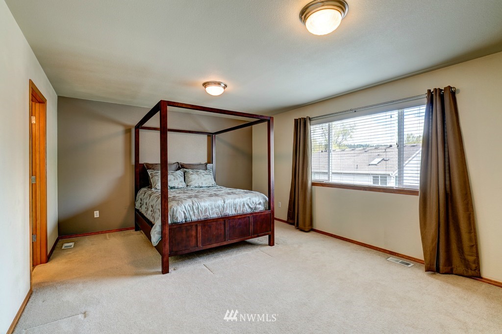 23721 17th Place West Bothell, WA 98021 - Photo 12 of 22