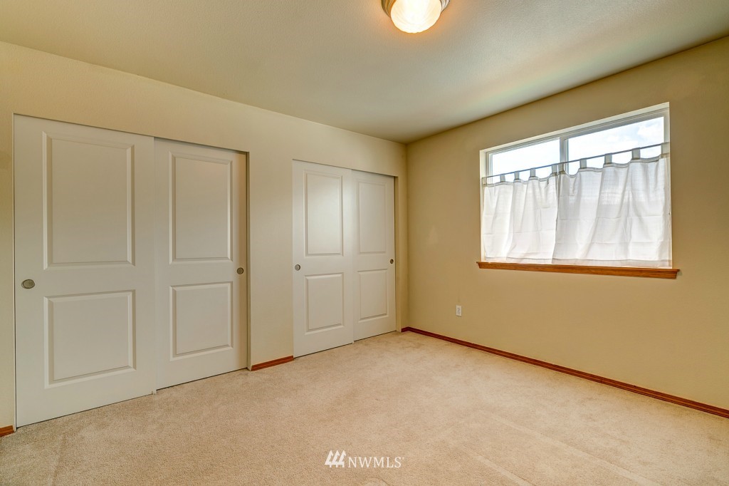 23721 17th Place West Bothell, WA 98021 - Photo 18 of 22