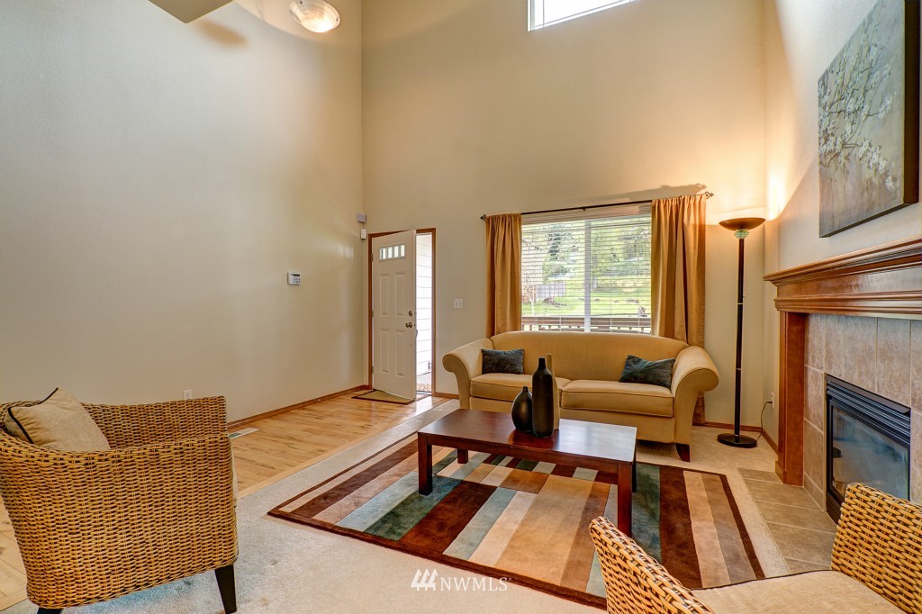 23721 17th Place West Bothell, WA 98021 - Photo 3 of 22