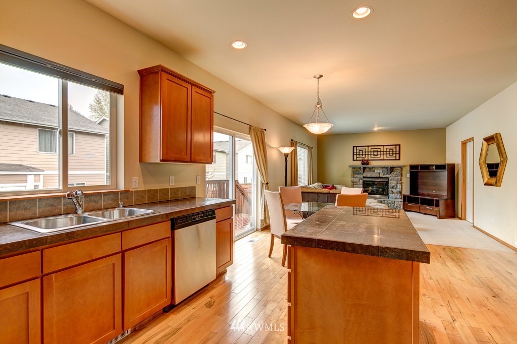 23721 17th Place West Bothell, WA 98021 - Photo 8 of 22