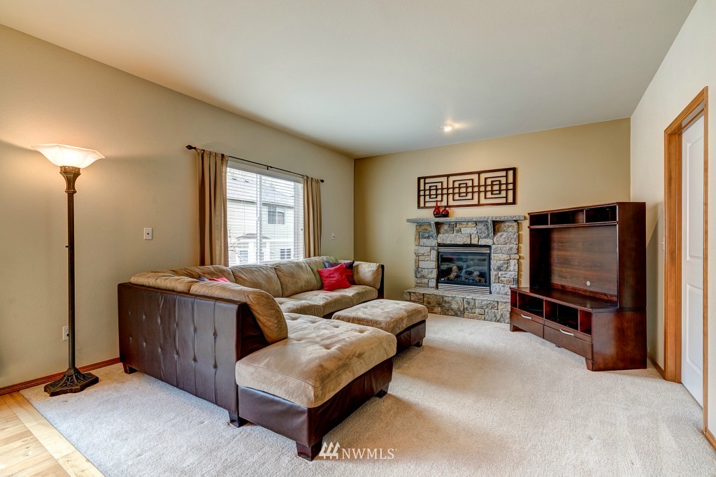 23721 17th Place West Bothell, WA 98021 - Photo 9 of 22