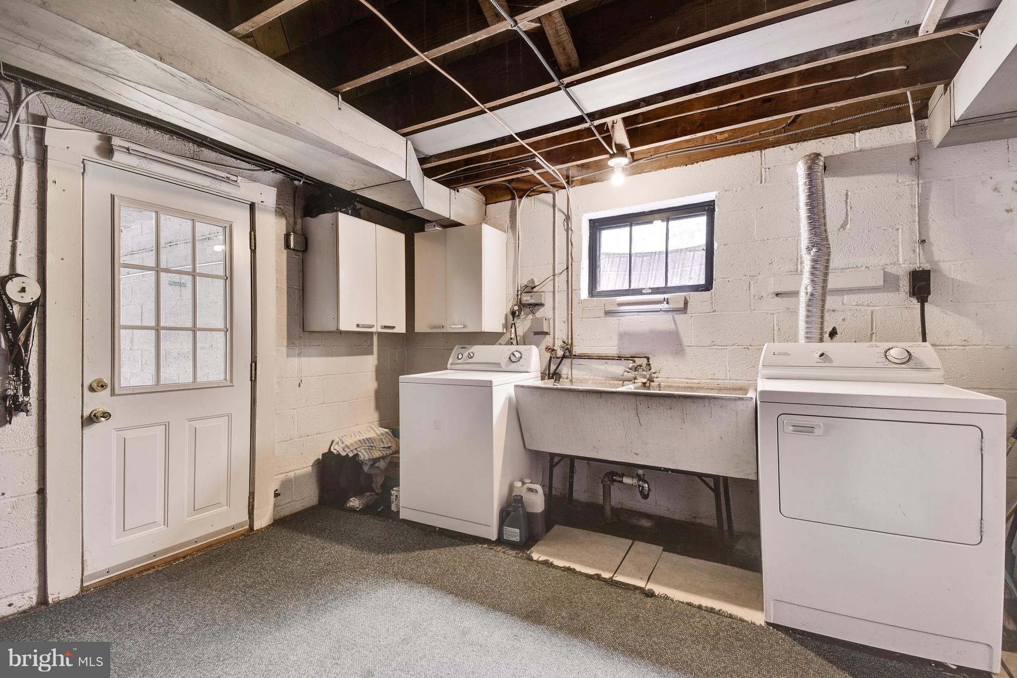 902 Navy Road Baltimore, MD 21204 - Photo 29 of 30 Laundry/utility room