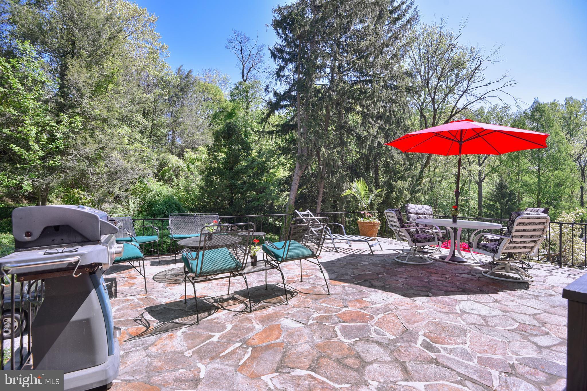902 Navy Road Baltimore, MD 21204 - Photo 5 of 30 Large (22x22) stone patio off of living room