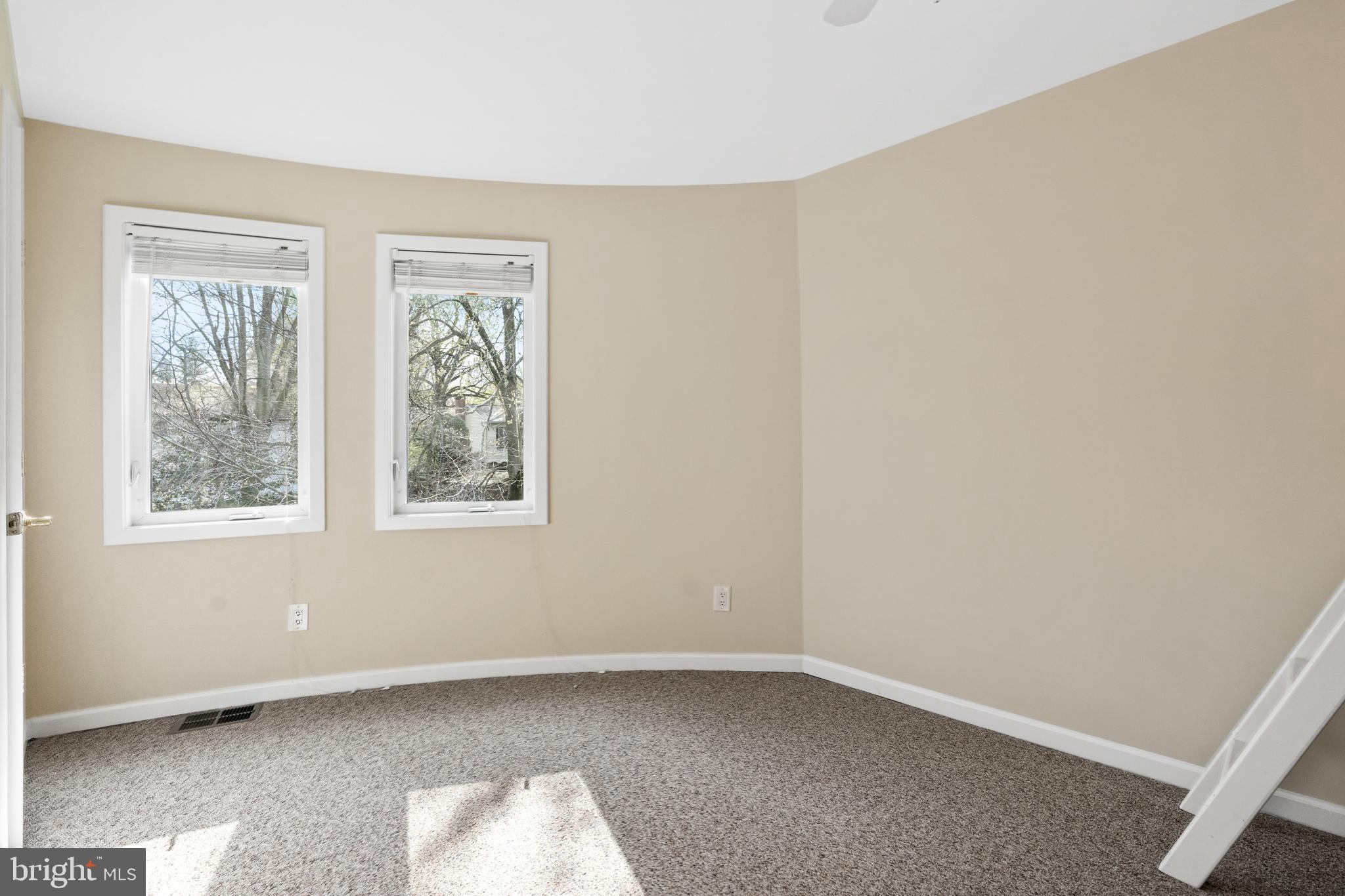8307 Crown Court Road Alexandria, VA 22308 - Photo 21 of 48