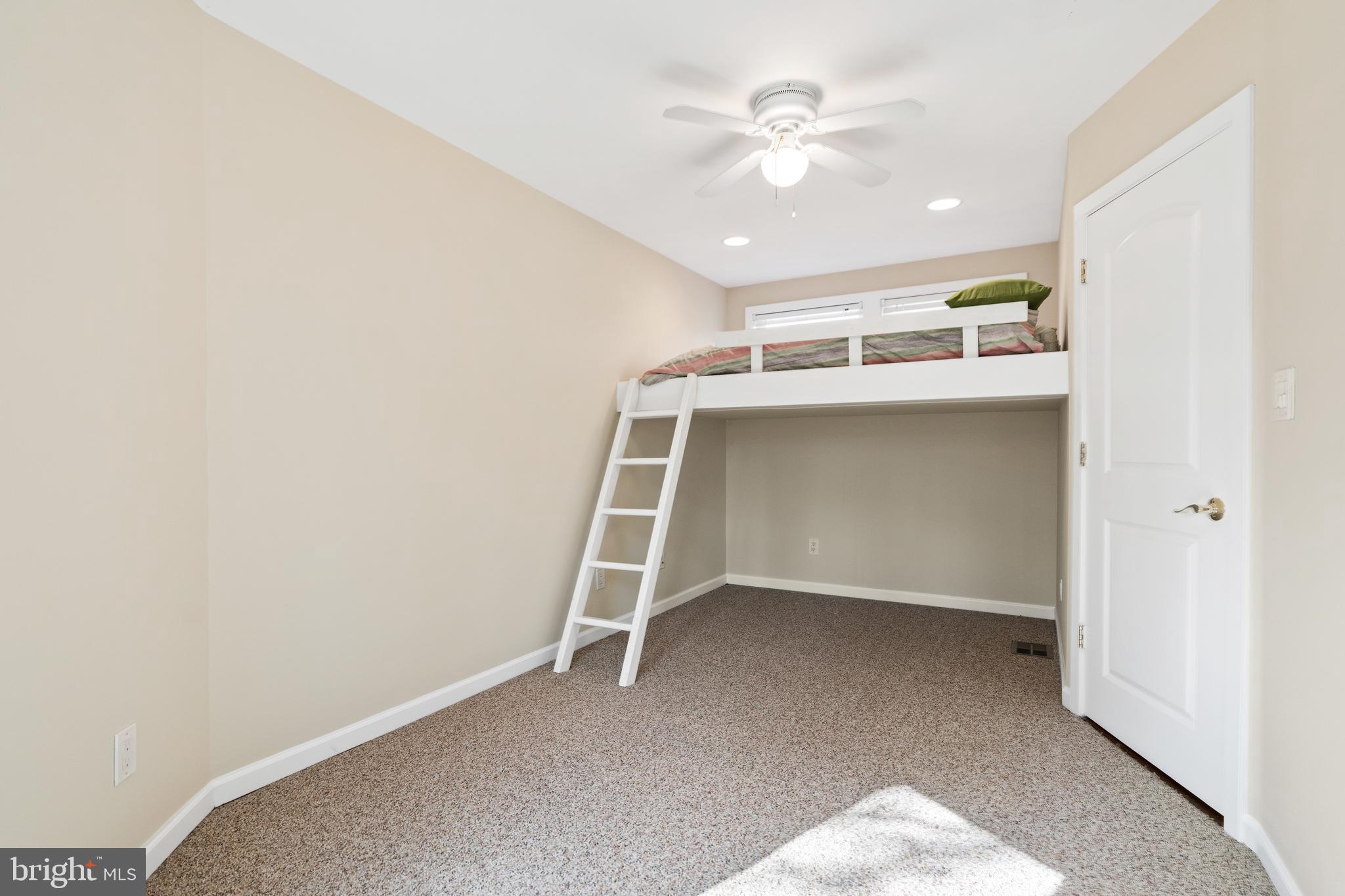 8307 Crown Court Road Alexandria, VA 22308 - Photo 22 of 48