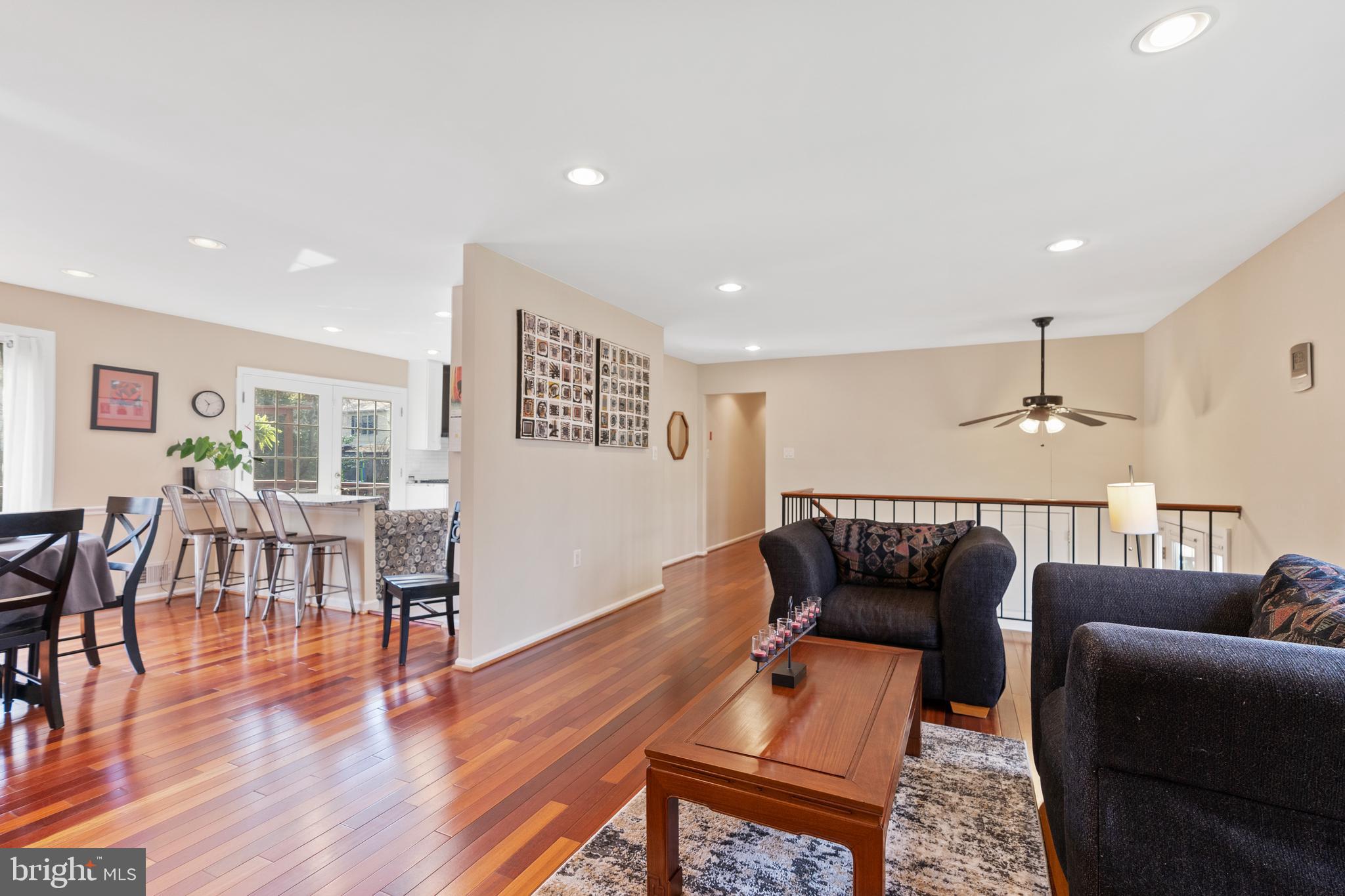 8307 Crown Court Road Alexandria, VA 22308 - Photo 4 of 48