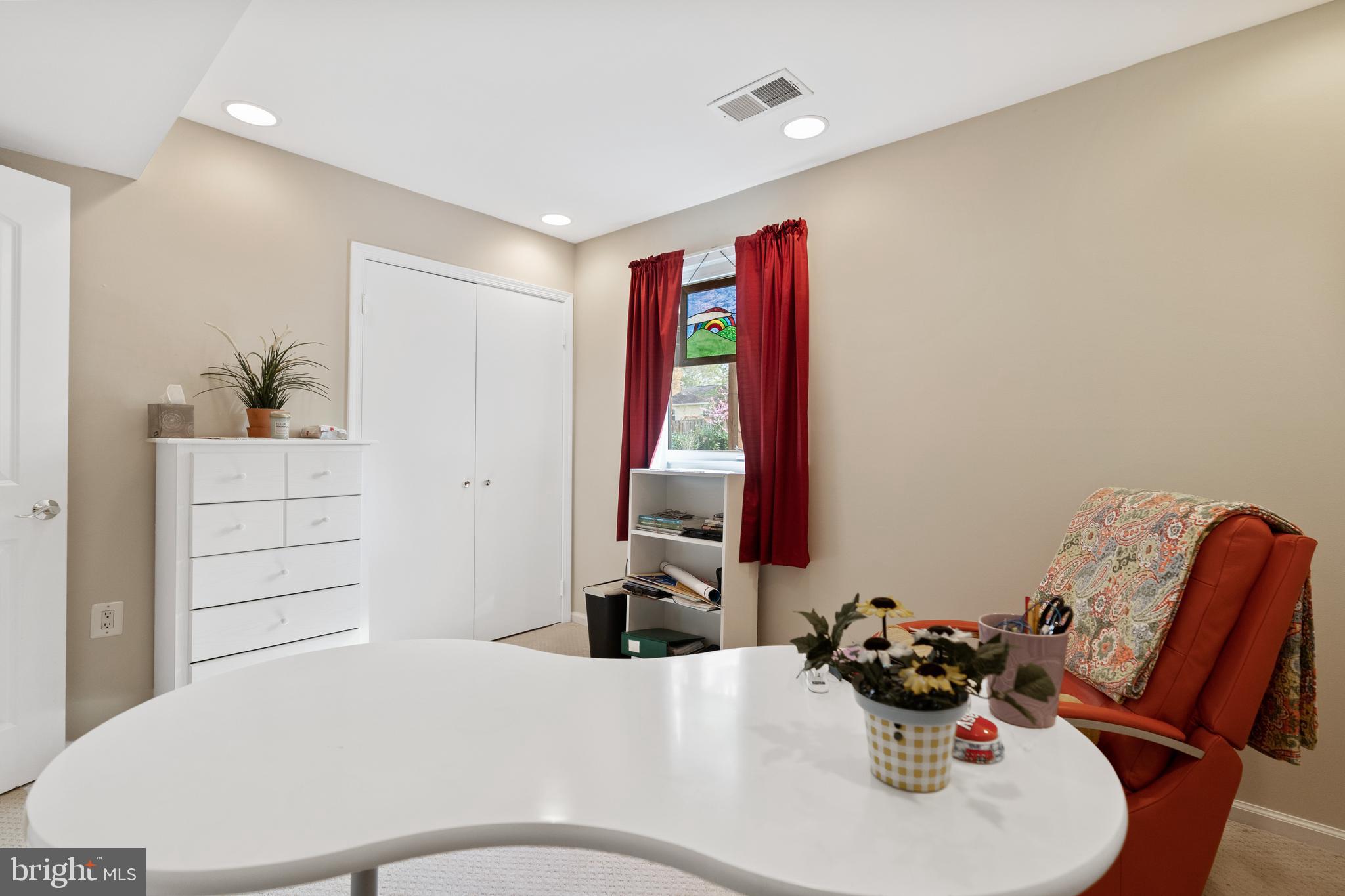 8307 Crown Court Road Alexandria, VA 22308 - Photo 33 of 48