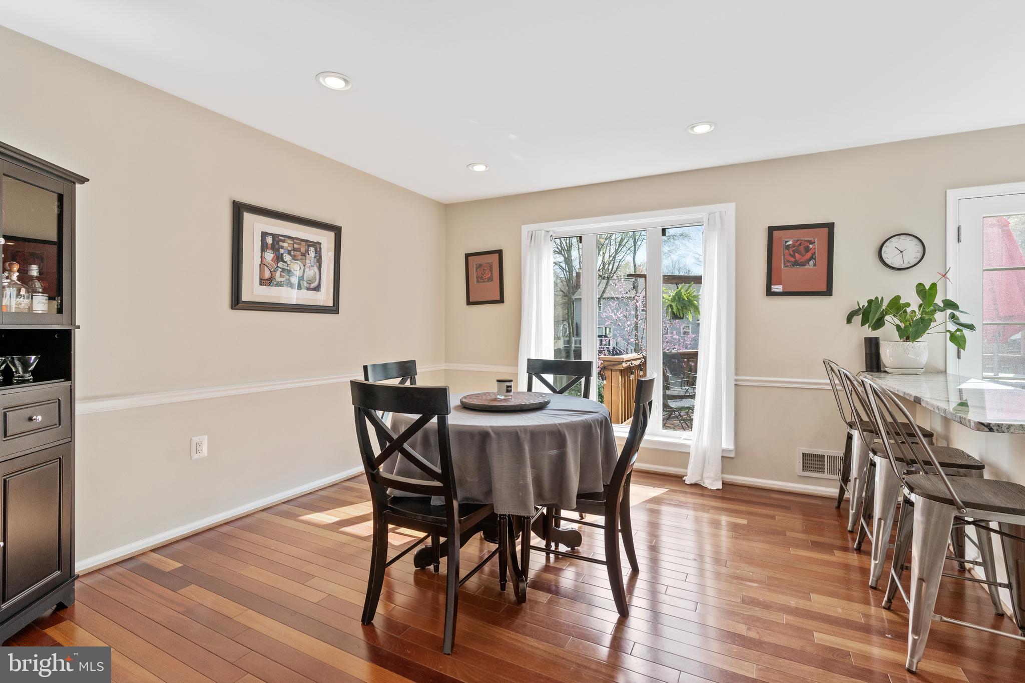 8307 Crown Court Road Alexandria, VA 22308 - Photo 5 of 48