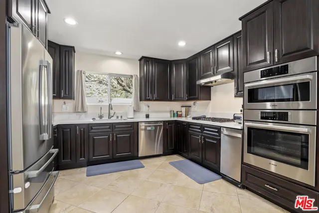 $849,900 | 27558 Pamplico Drive, Valencia, CA 91354