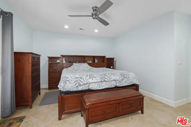 $849,900 | 27558 Pamplico Drive, Valencia, CA 91354