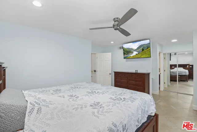 $849,900 | 27558 Pamplico Drive, Valencia, CA 91354