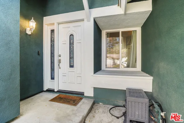 $849,900 | 27558 Pamplico Drive, Valencia, CA 91354