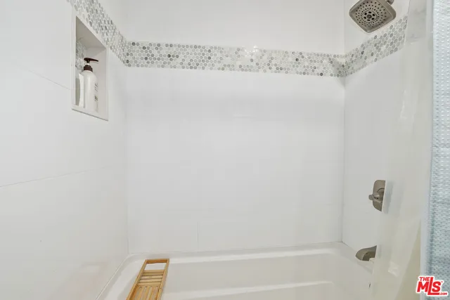 $849,900 | 27558 Pamplico Drive, Valencia, CA 91354