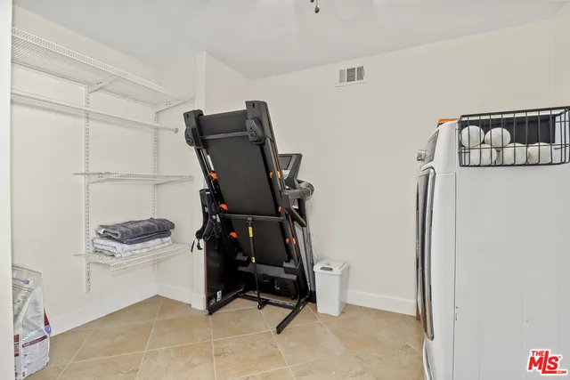 $849,900 | 27558 Pamplico Drive, Valencia, CA 91354