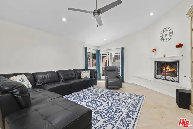 $849,900 | 27558 Pamplico Drive, Valencia, CA 91354