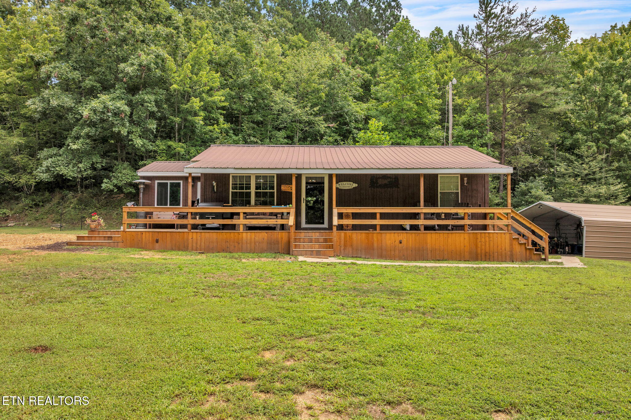 15-web-or-mls-615 E Robbins--46