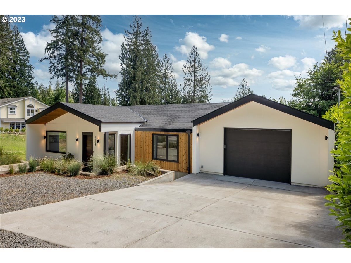 2108 Southwest Mossy Brae Road West Linn, OR 97068 - Photo 2 of 46 Gallery Image 2