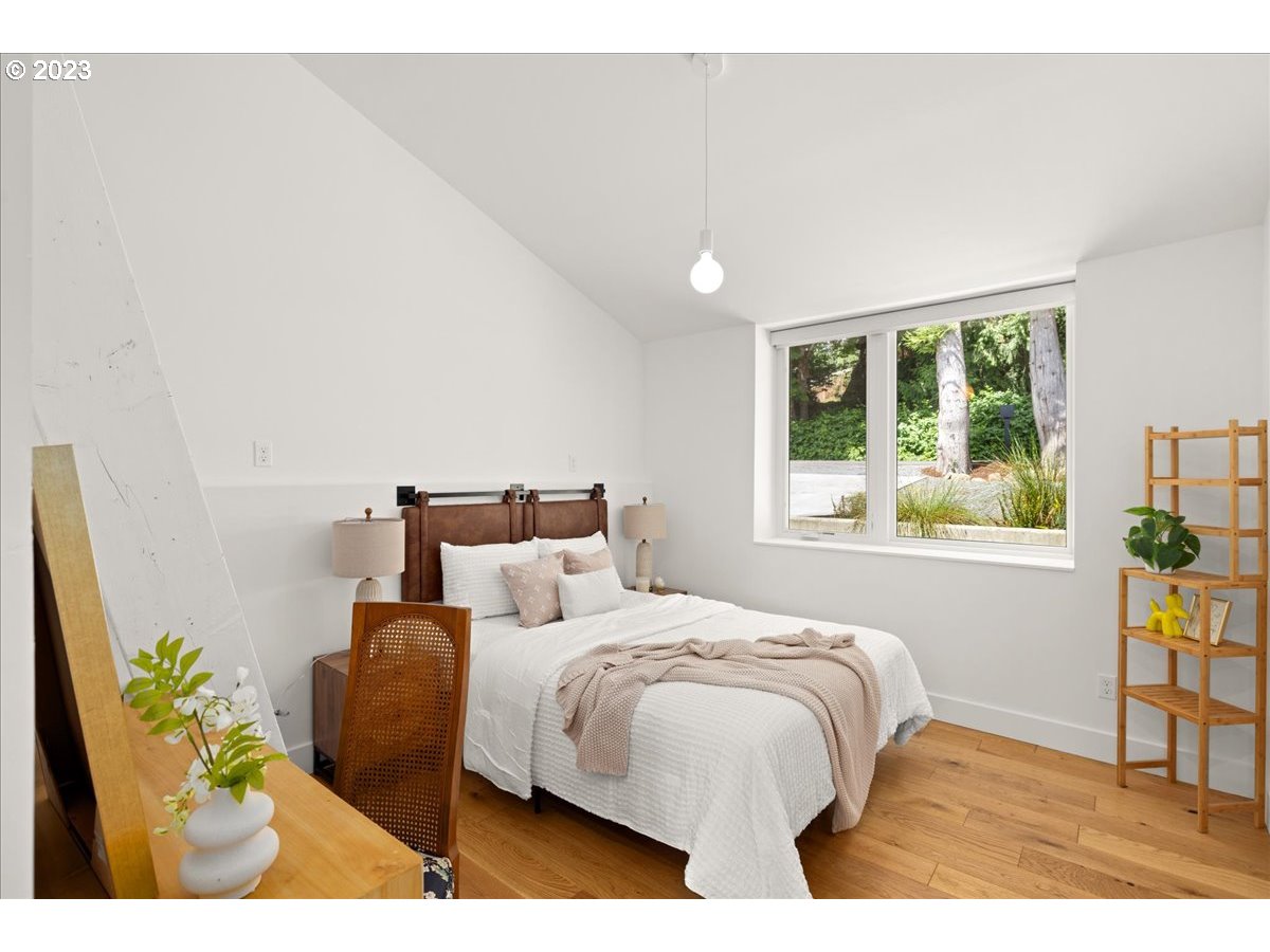 2108 Southwest Mossy Brae Road West Linn, OR 97068 - Photo 24 of 46 Gallery Image 24