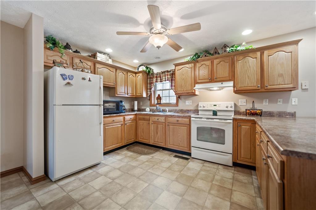 441 Montague Road Addison, PA 15411 - Photo 12 of 24