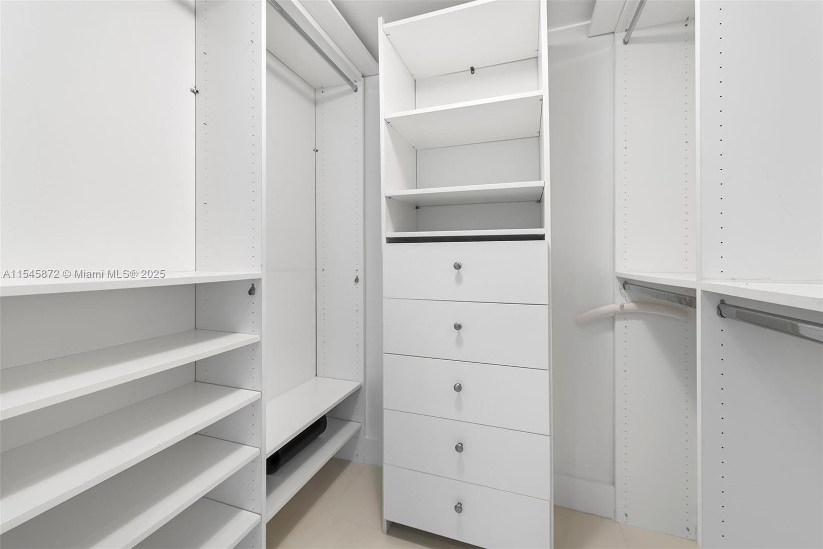 6801 Collins Avenue, Unit 1206 Miami Beach, FL 33141 - Photo 19 of 69