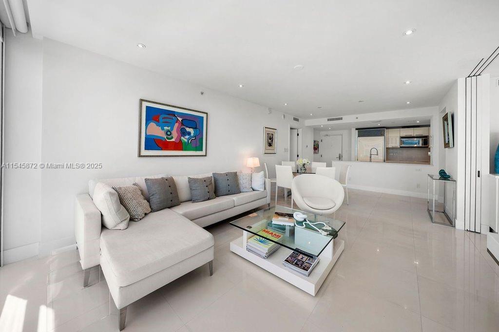 6801 Collins Avenue, Unit 1206 Miami Beach, FL 33141 - Photo 31 of 69