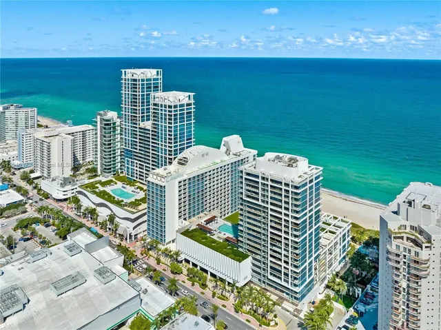 $1,575,000 | 6801 Collins Avenue, Unit 1206, Miami Beach, FL 33141