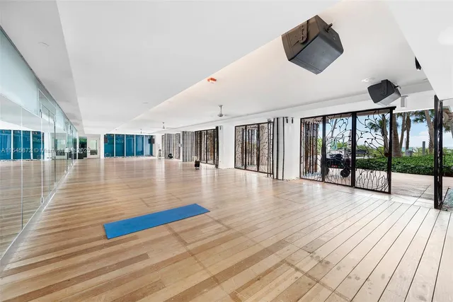 $1,575,000 | 6801 Collins Avenue, Unit 1206, Miami Beach, FL 33141