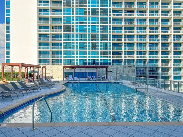 $1,575,000 | 6801 Collins Avenue, Unit 1206, Miami Beach, FL 33141