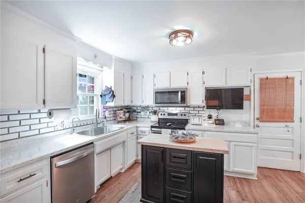 $349,900 | 300 Elmwood Street, Easley, SC 29642
