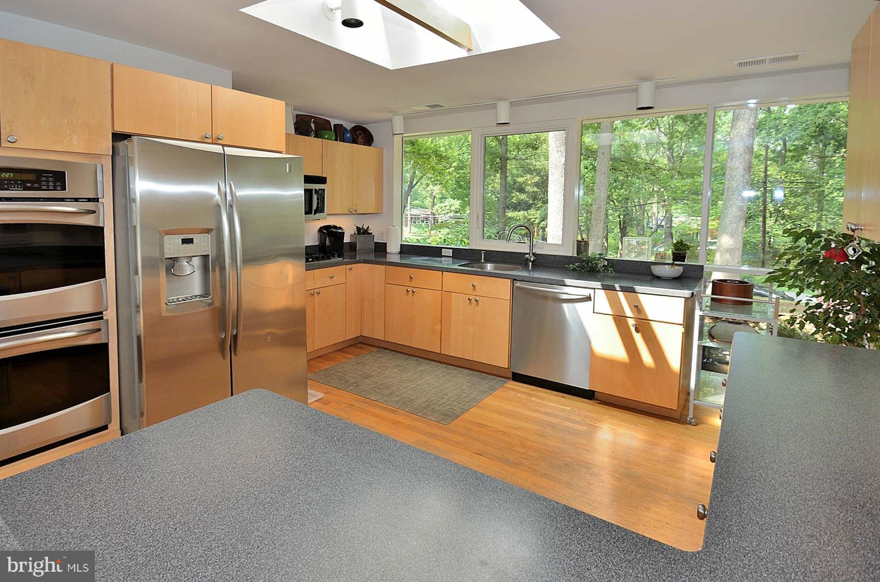 7202 Beechwood Road Alexandria, VA 22307 - Photo 13 of 30 Kitchen