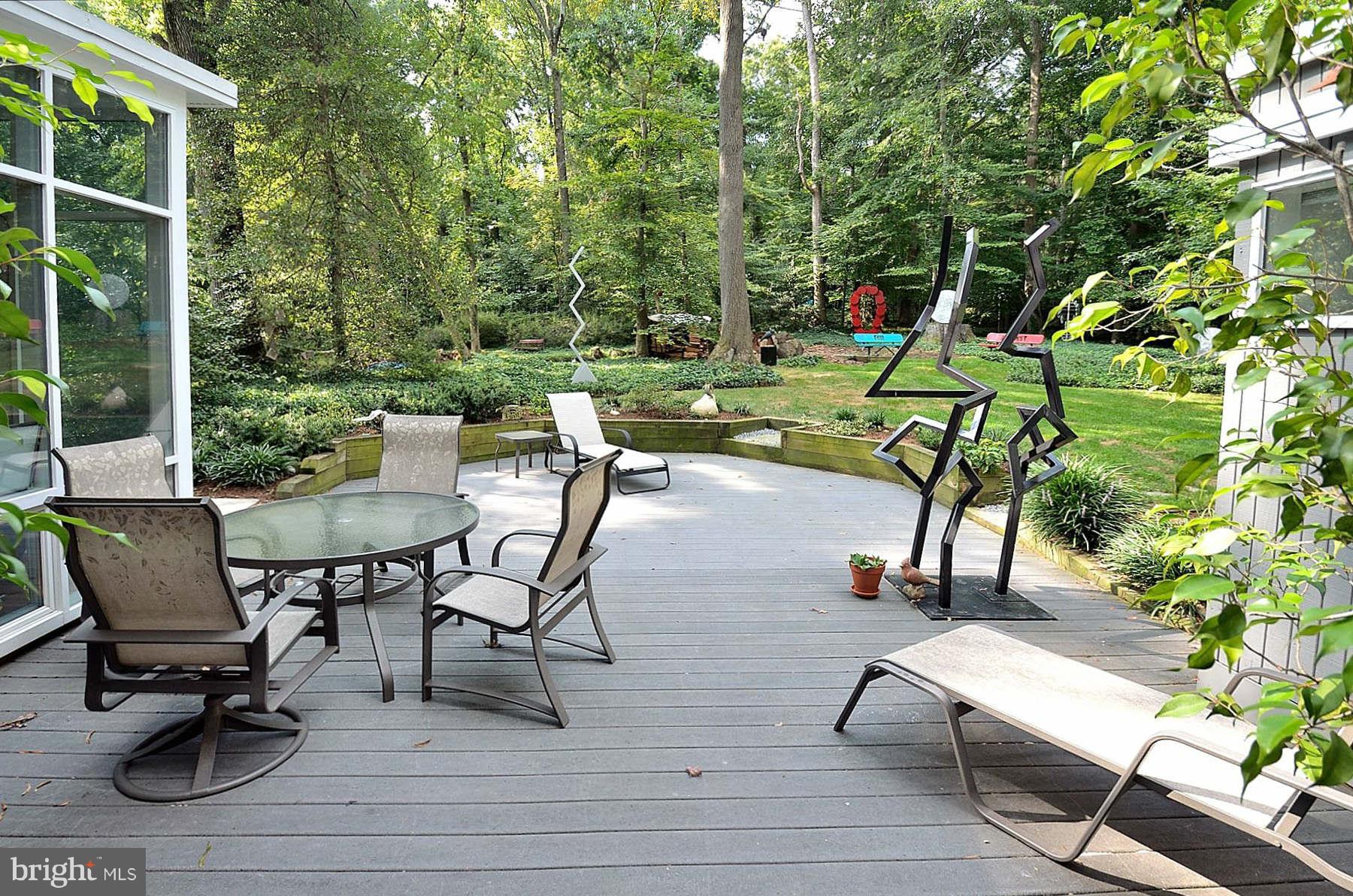 7202 Beechwood Road Alexandria, VA 22307 - Photo 23 of 30 Sun Deck