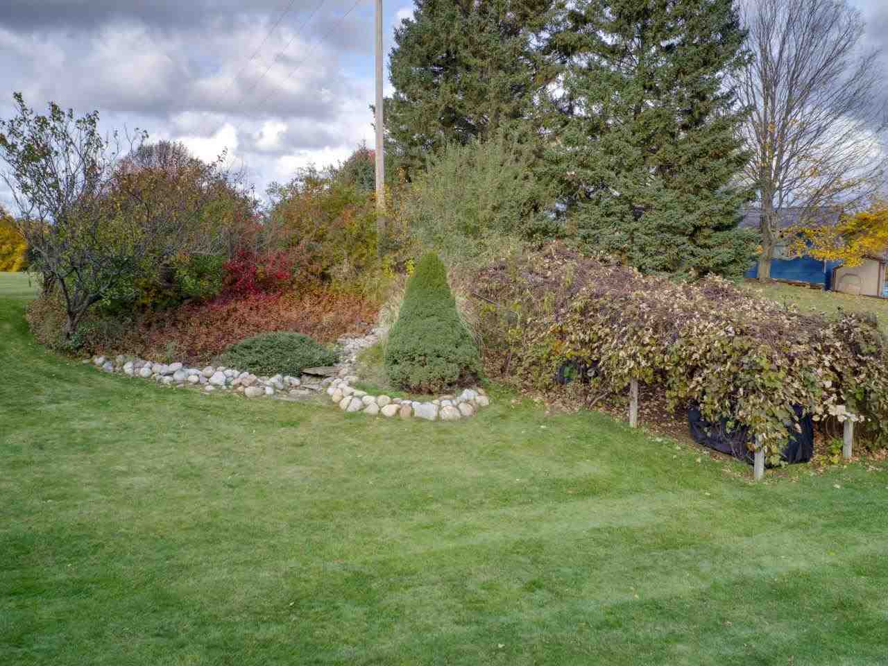 2696 Blue Ridge Lane Traverse City, MI 49685 - Photo 31 of 35 1894700-31.JPG