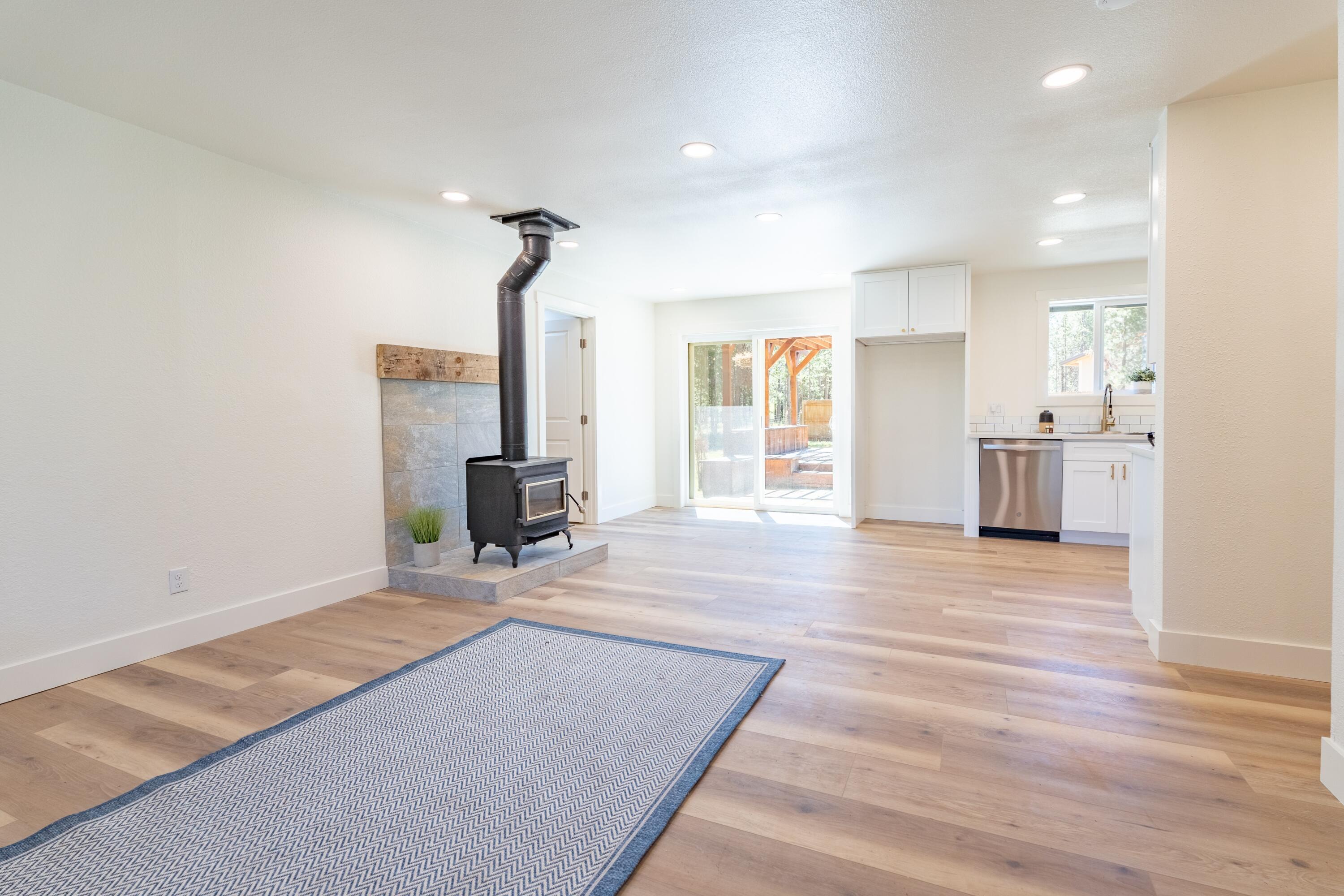 56074 Snow Goose Road Bend, OR 97707 - Photo 8 of 28 DSC00807-HDR