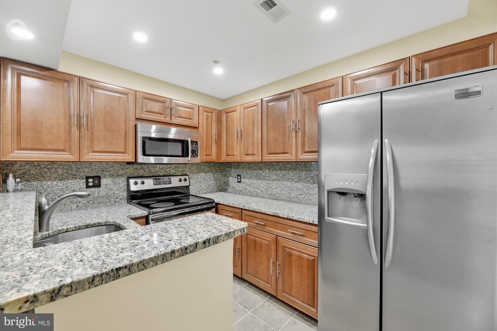 6832 Hayley Ridge Way, Unit A Baltimore, MD 21209 - Photo 5 of 29 Gallery Image 5